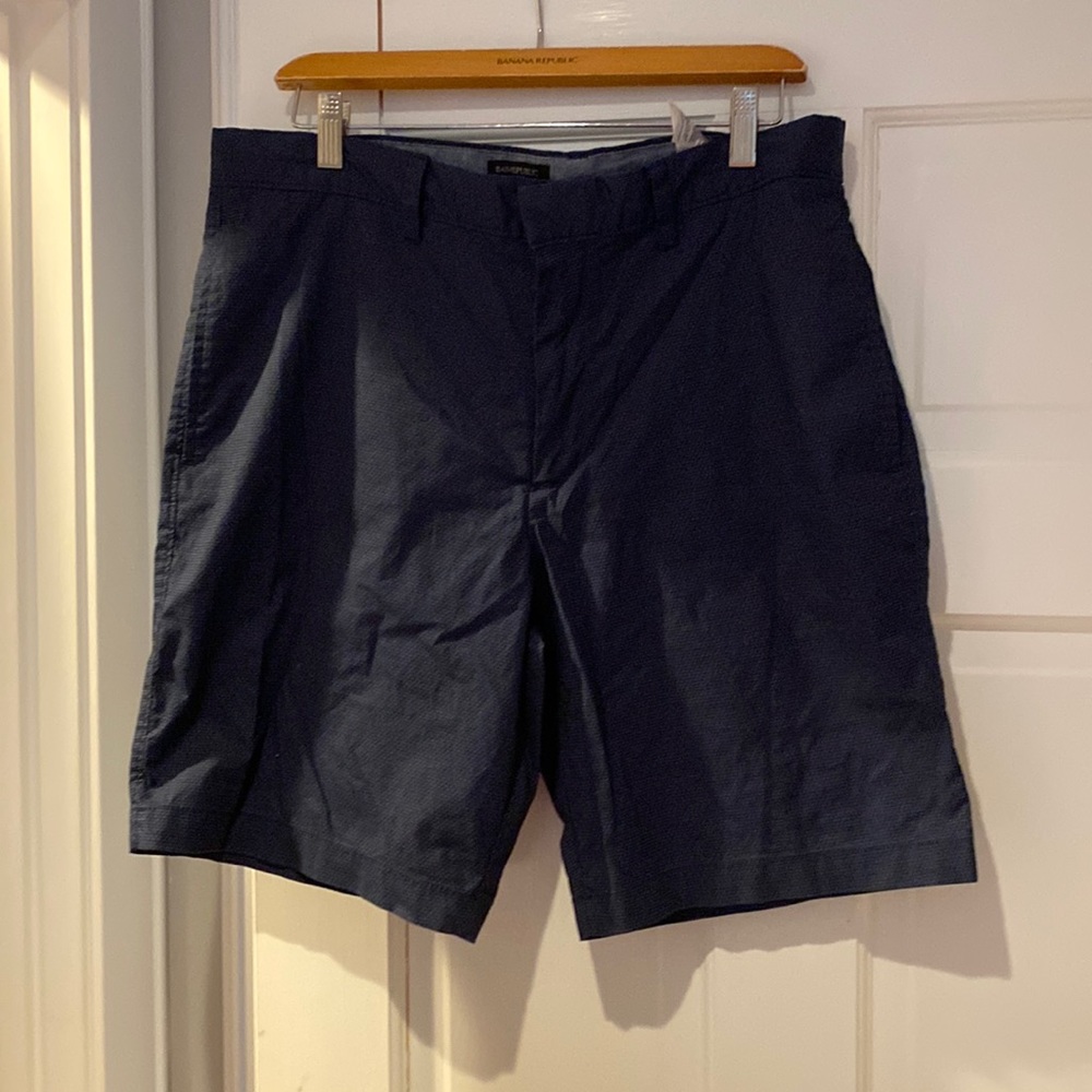 Banana Republic flat front shorts - 34w
